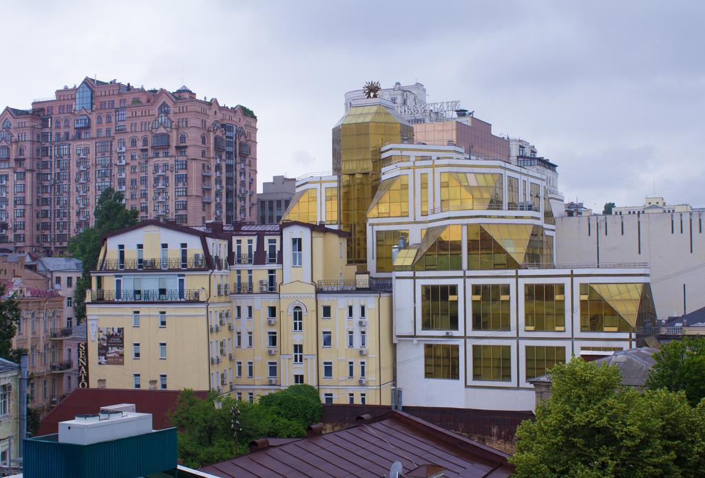 Studia Z Vidom Na Maidan Nezalejnosti Apartment Kiev Cameră foto
